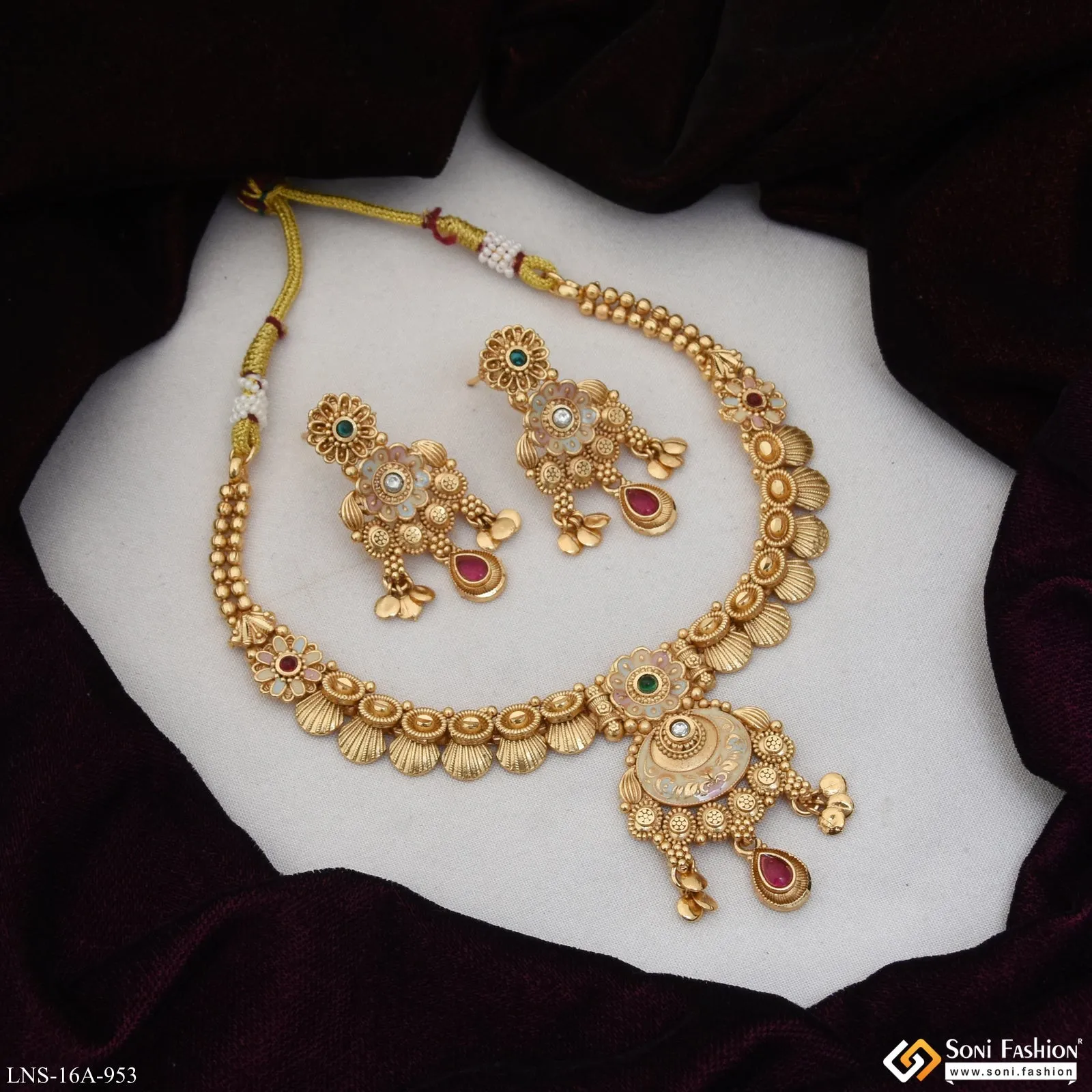 Artisanal Design Gold Plated Necklace Set for Women - Style A953