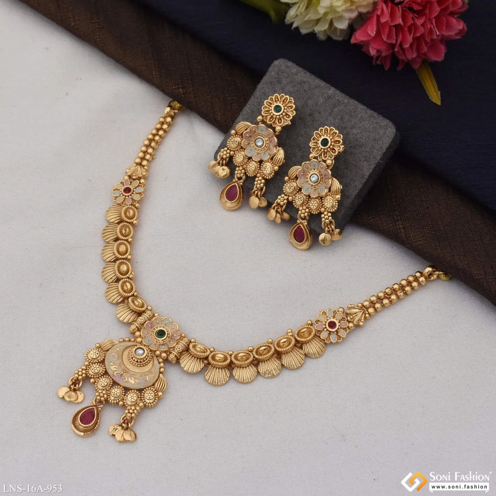Artisanal Design Gold Plated Necklace Set for Women - Style A953