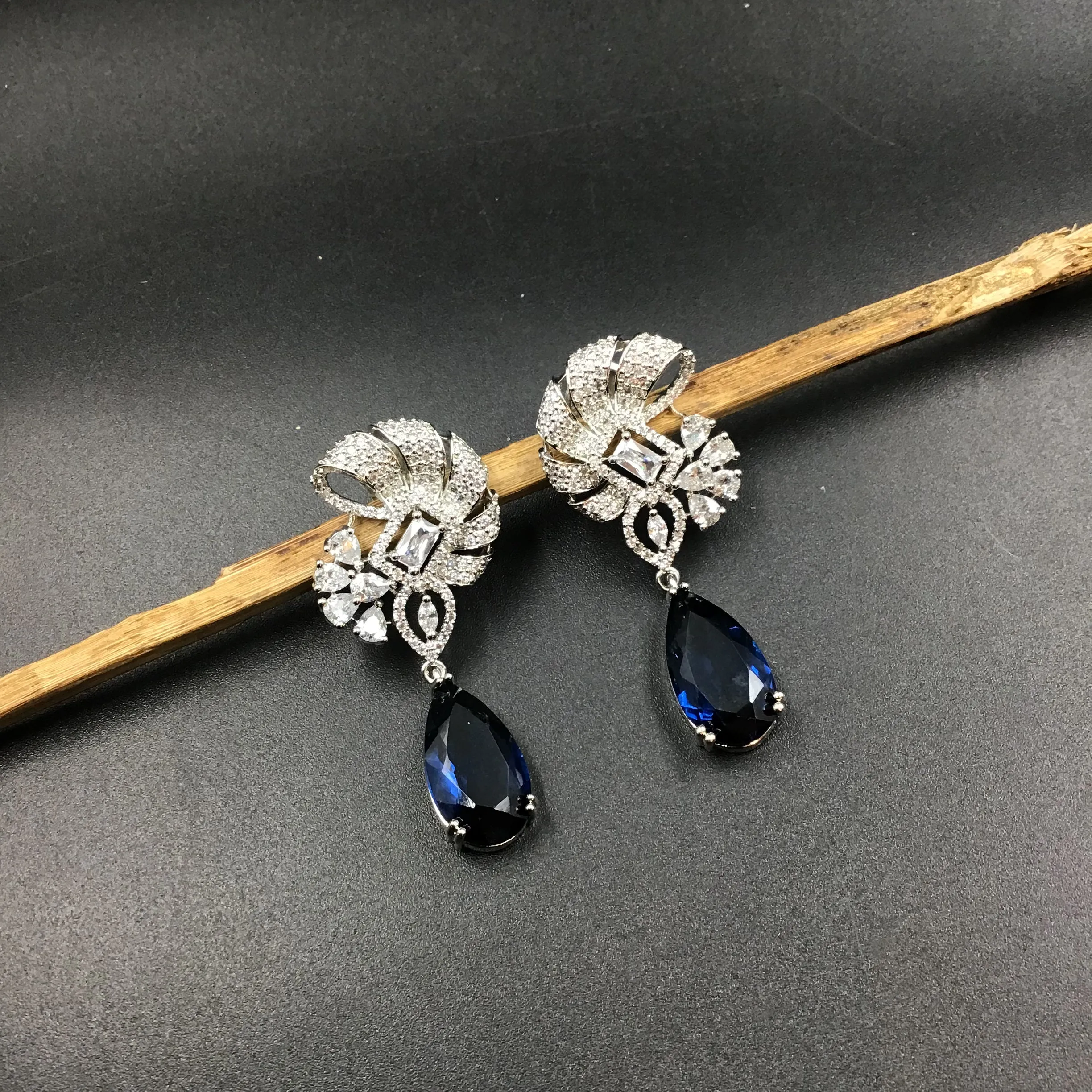 Silver Polish Zircon/AD Earring 6694-69