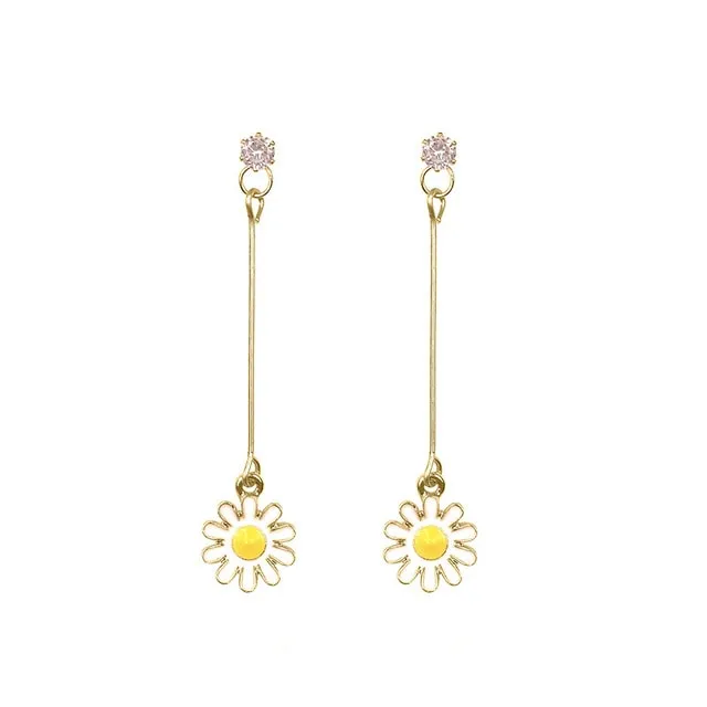 Small Daisy Flower Earrings