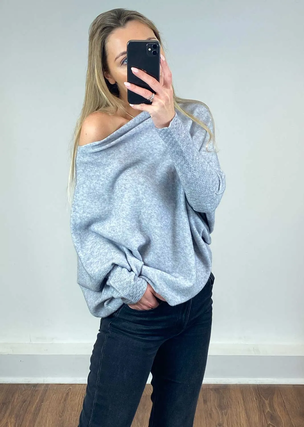 Soft Asymmetric Jumper